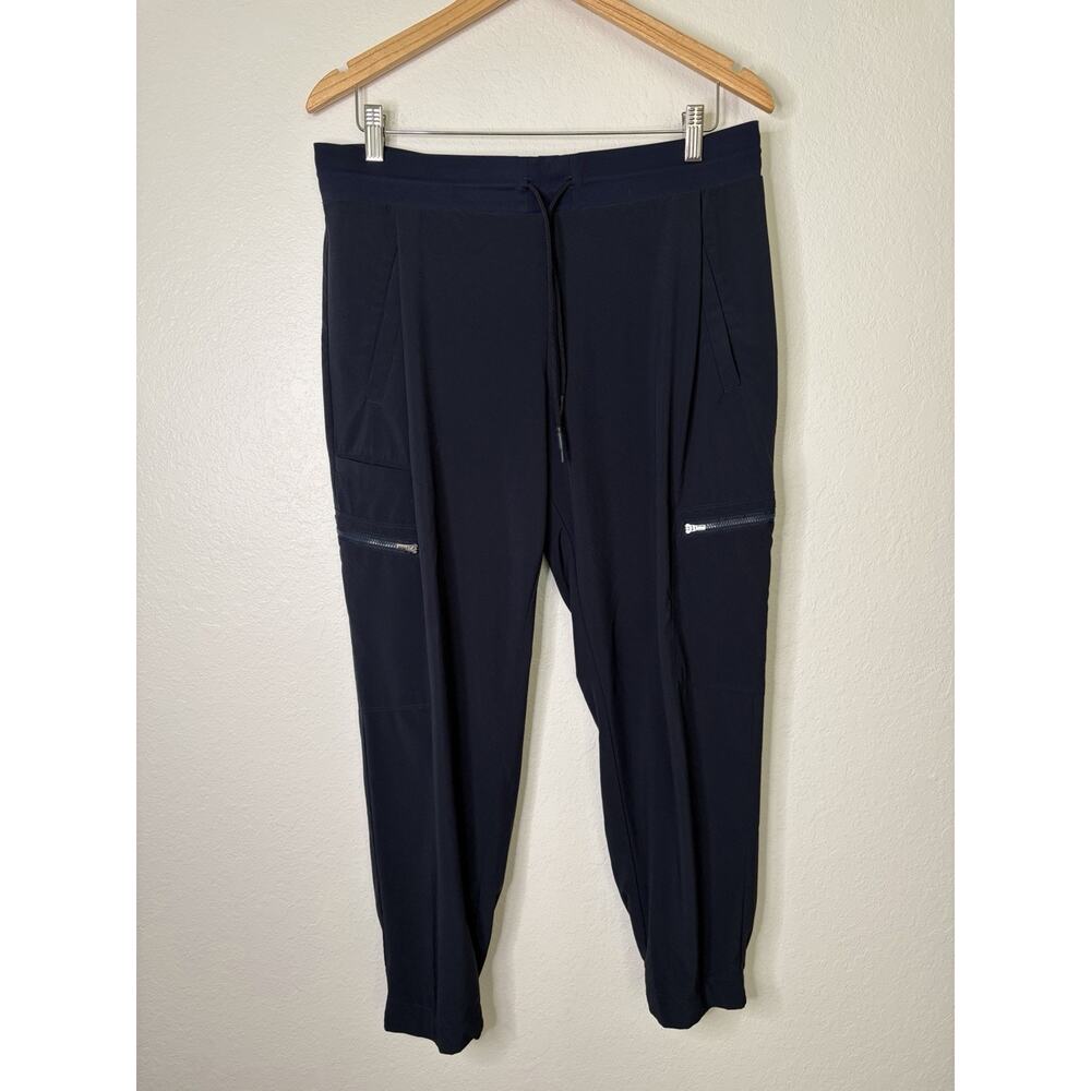 Athleta Venture Pant in Navy Cargo Jogger Size 12p Athleisure Athletic